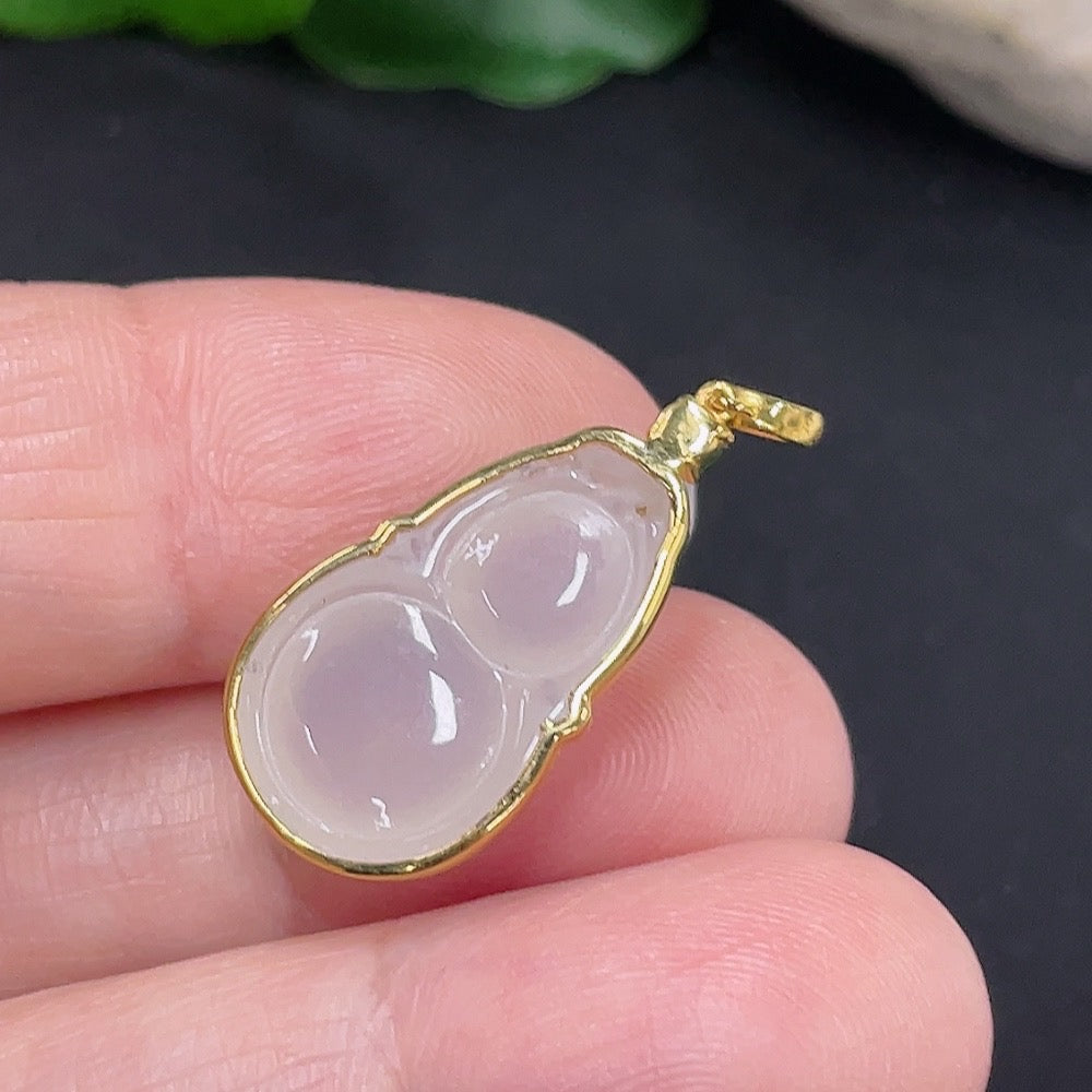 Jadeite Gourd Inlaid Pendant 18K Gold Total Weight Approx. 2.3g (With Diamond Accents)
