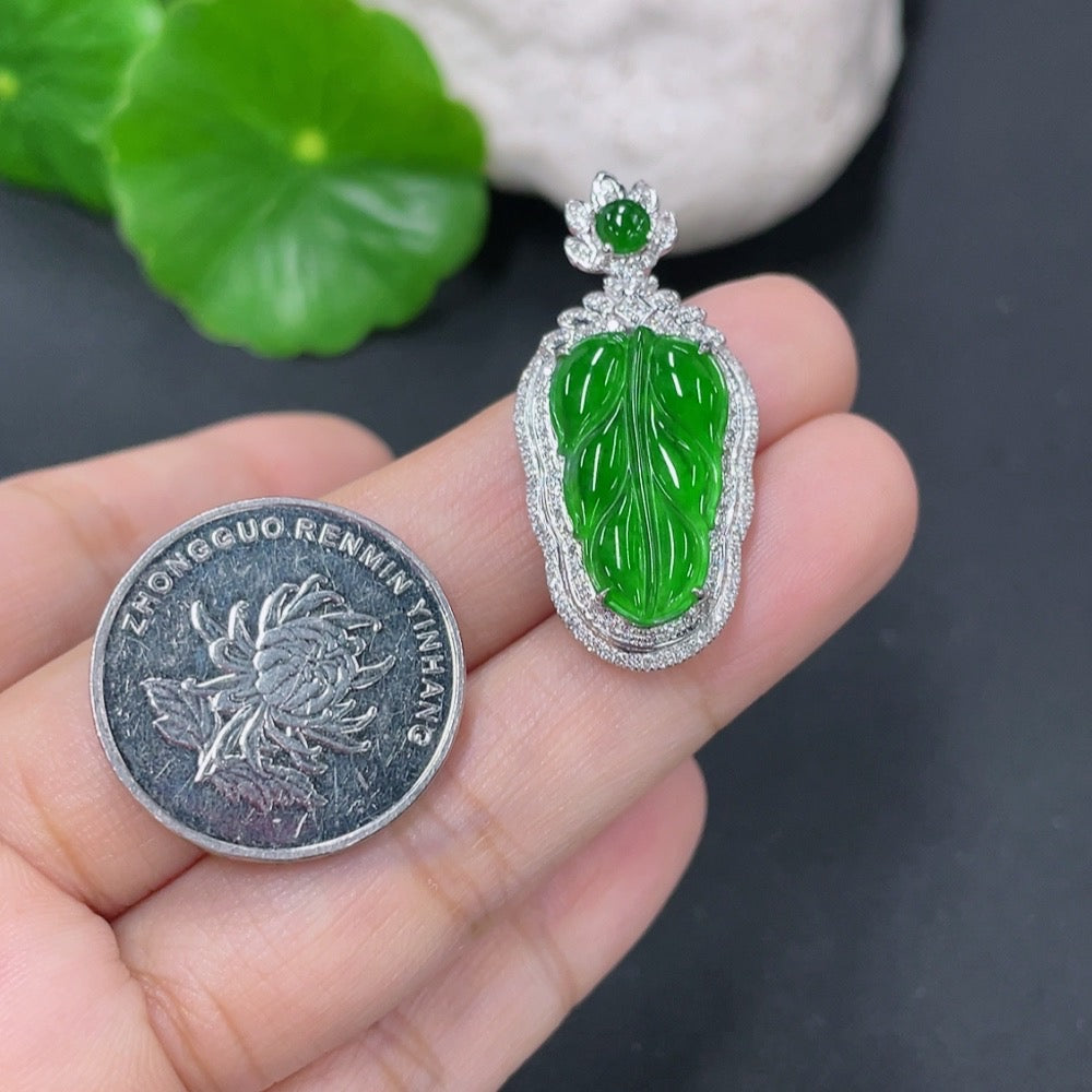 Jadeite Leaf Pendant with 18k Gold and Diamond Accents, Total Weight Approx. 3.66g