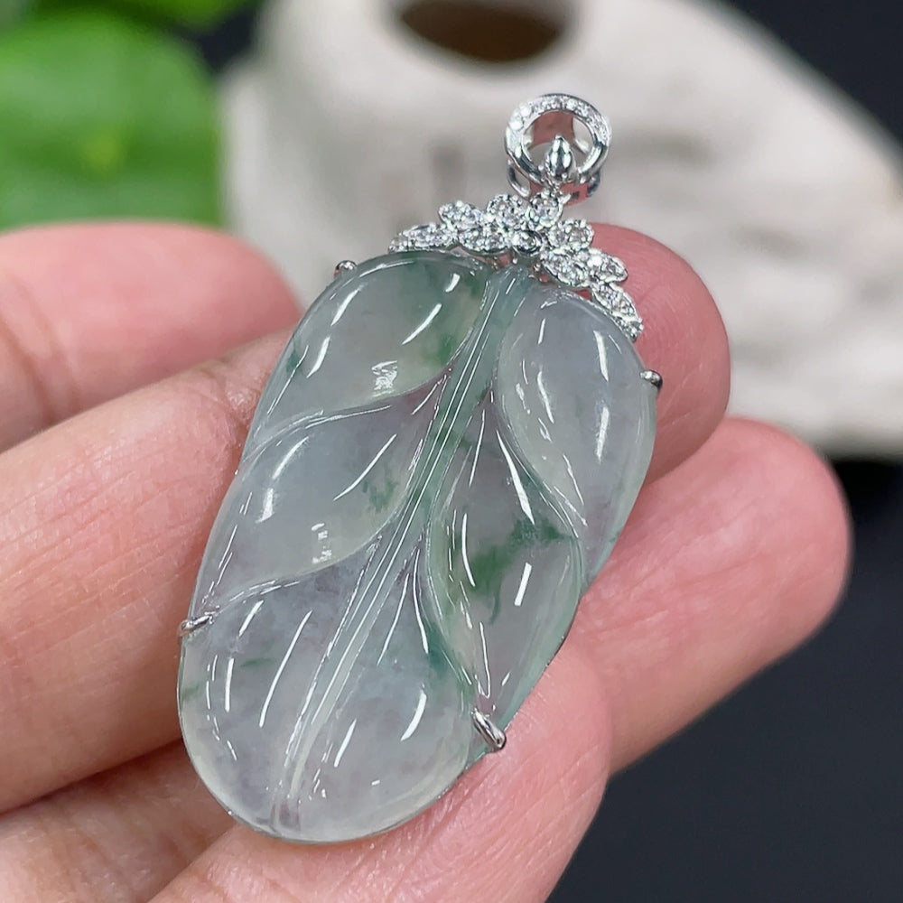 Jadeite Leaf Inlaid Pendant 18K Gold Setting with Diamond Accents Total Weight Approx. 4.6g