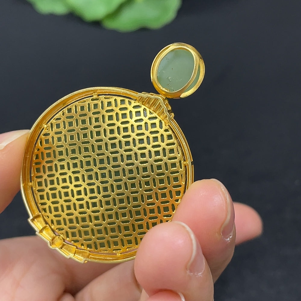 Hetian Jade inlaid plain pendant necklace with 18k gold setting, HKHQ brand, showing the elegant jade and gold design.