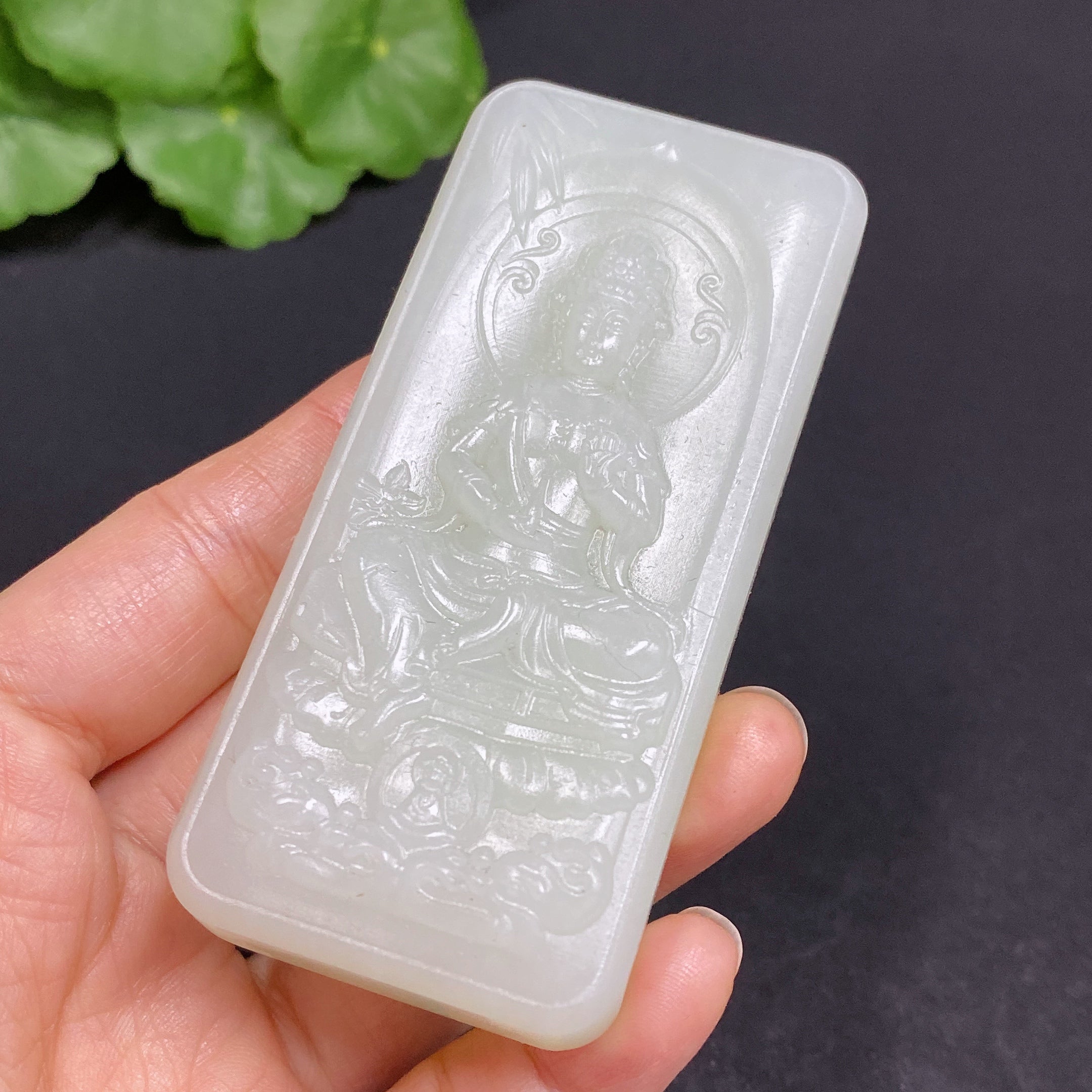 Hetian Jade Pendant Guanyin Total Weight Approx. 119.7g