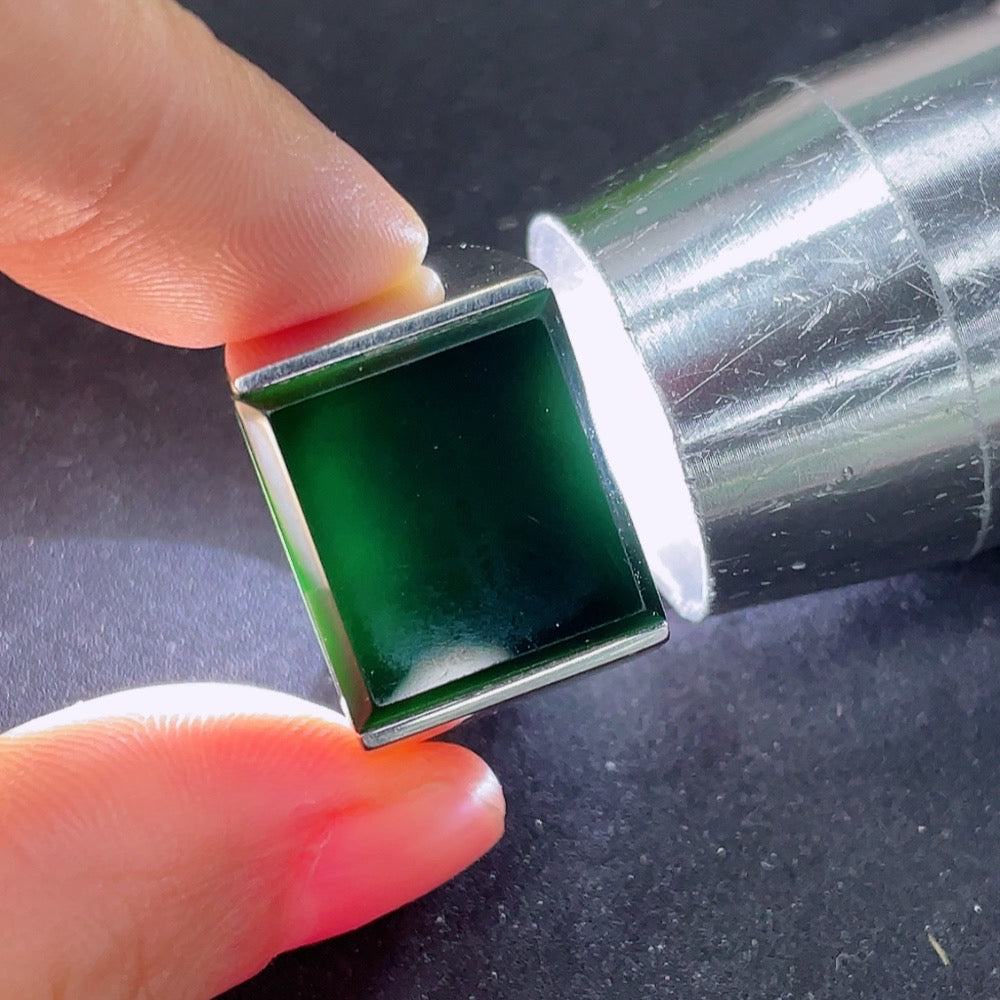 Jadeite Inlaid Ring 18k Size 17 Total Weight Approx. 8.66g
