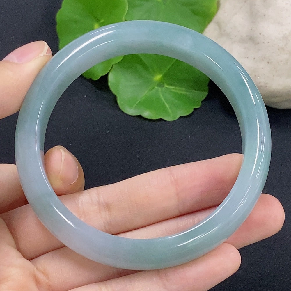 HKHQ jadeite round bangle in size 56.8 with a weight of 56.55g, showcasing smooth, polished jadeite bracelet design.