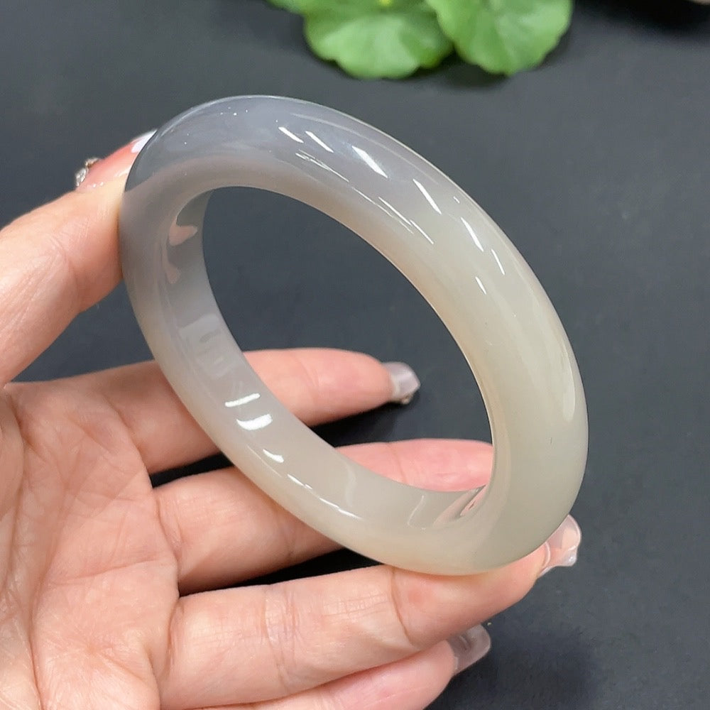 Hetian Jade Round Bracelet Size 58.5 Total Weight Approx. 72.04g