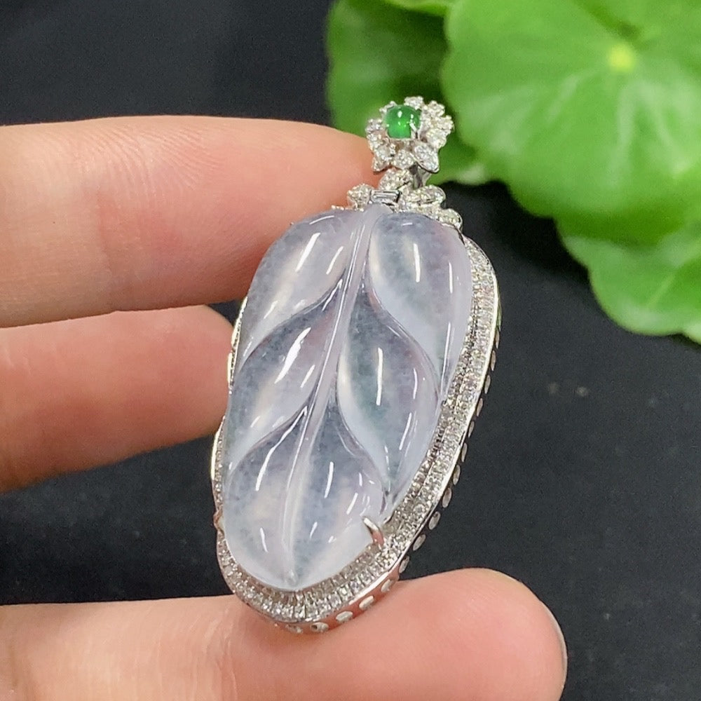 Jadeite Leaf Inlaid Pendant 18k with Diamond Side Stones
