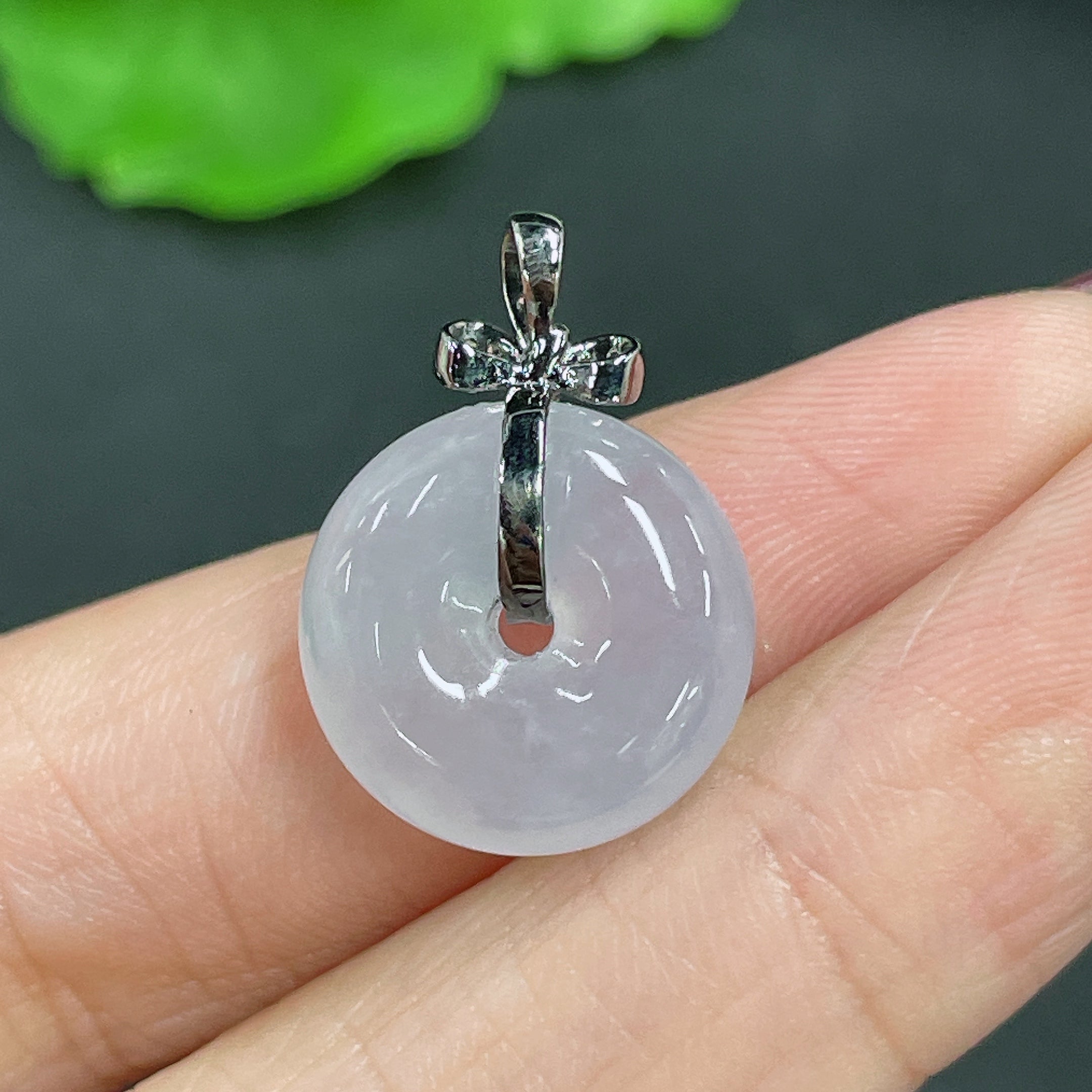 Jadeite Pendant 18k Gold Inlaid with Diamonds Total Weight Approx. 3.46g