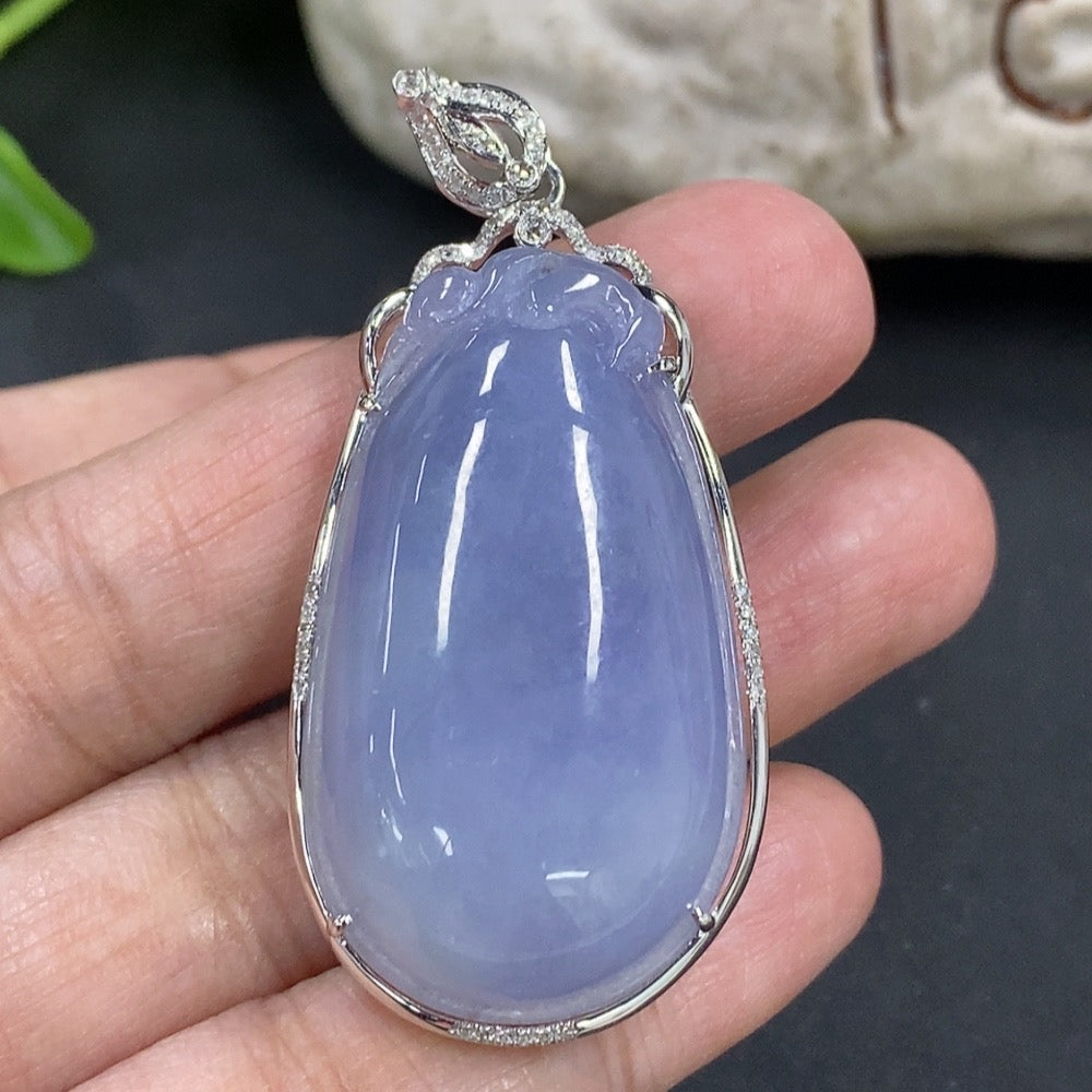 Jadeite Fu Gua Pendant with 18K Gold and Diamond Accents