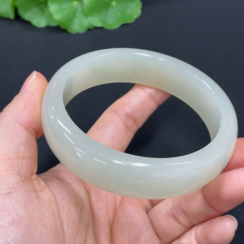 Hetian Jade Round Bracelet Size 60.7 Total Weight Approx. 72.1g