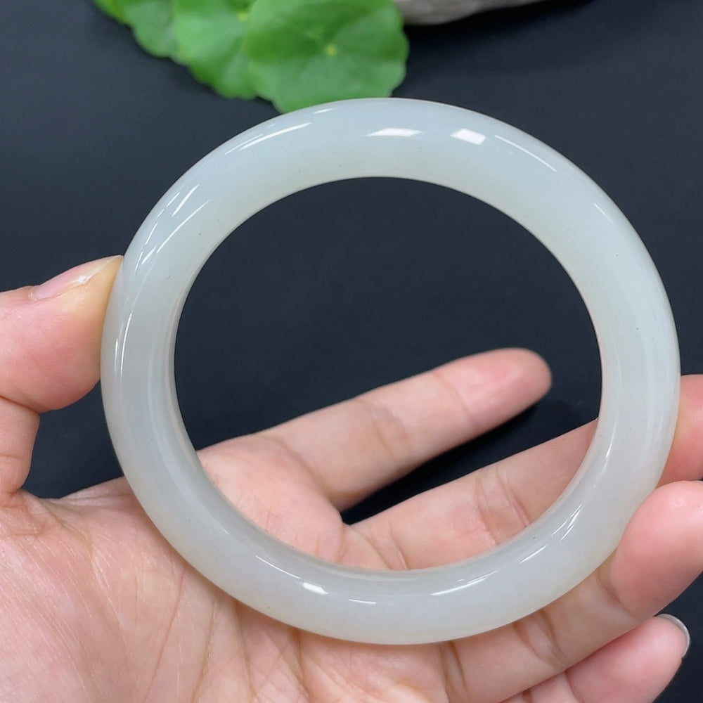 Hetian Jade Round Bracelet Size 58.8 Total Weight Approx. 52.9g
