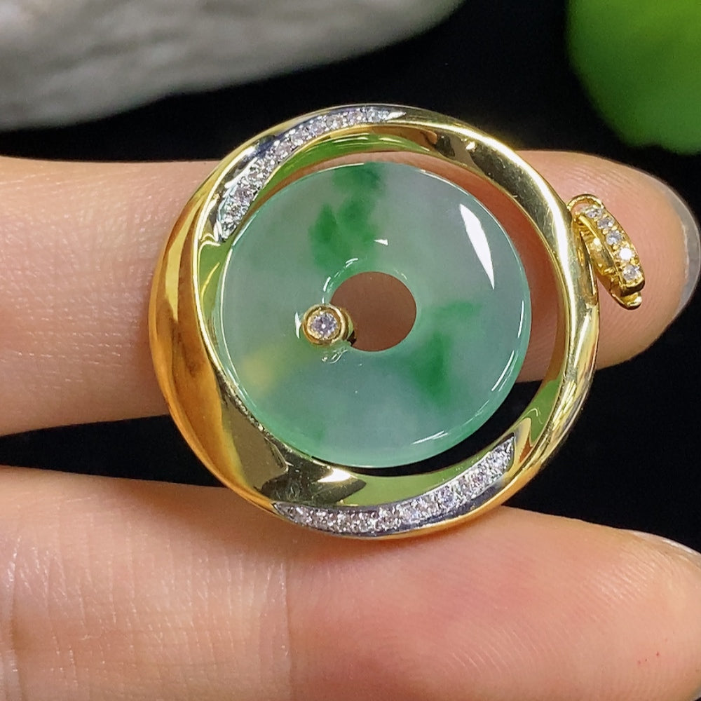 Jadeite Pendant 18k with Diamond Accents
