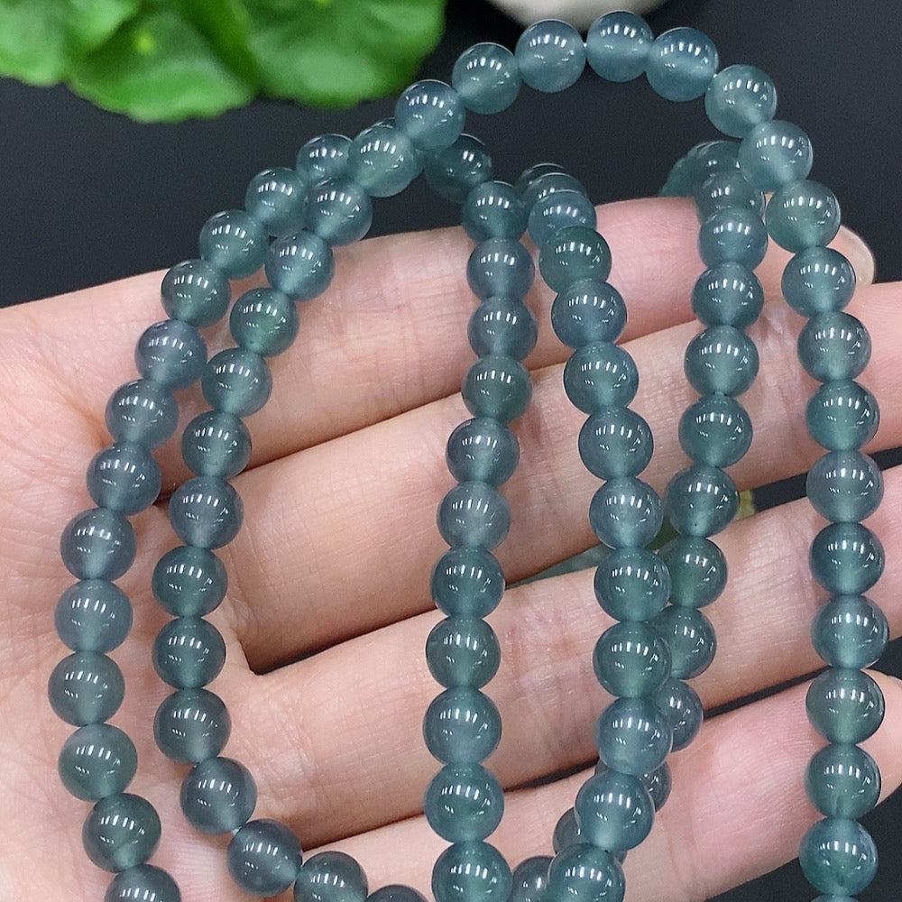 Jadeite Enlightenment Pendant Total weight about 90g (including rope weight) Color origin undetermined
