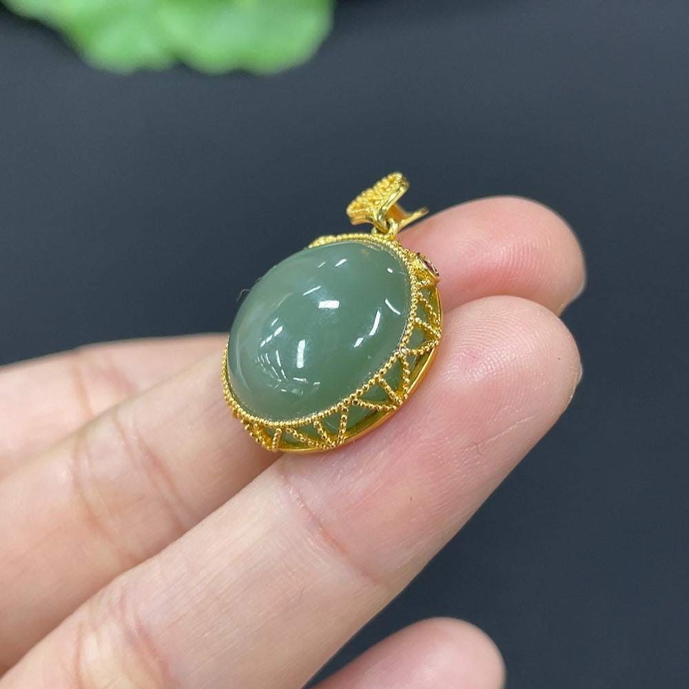 Hetian Jade Cabochon Pendant with 18K Gold, Total Weight Approx. 4.4g