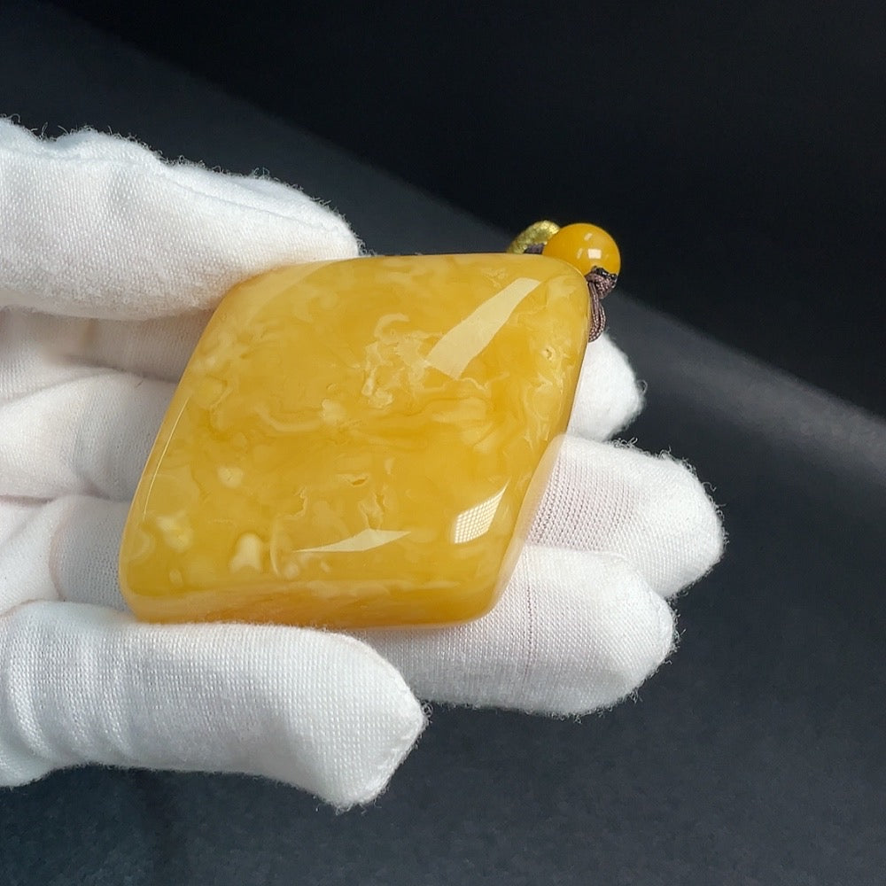 Amber Beeswax Pendant Total Weight Approx. 35.22g with Rope