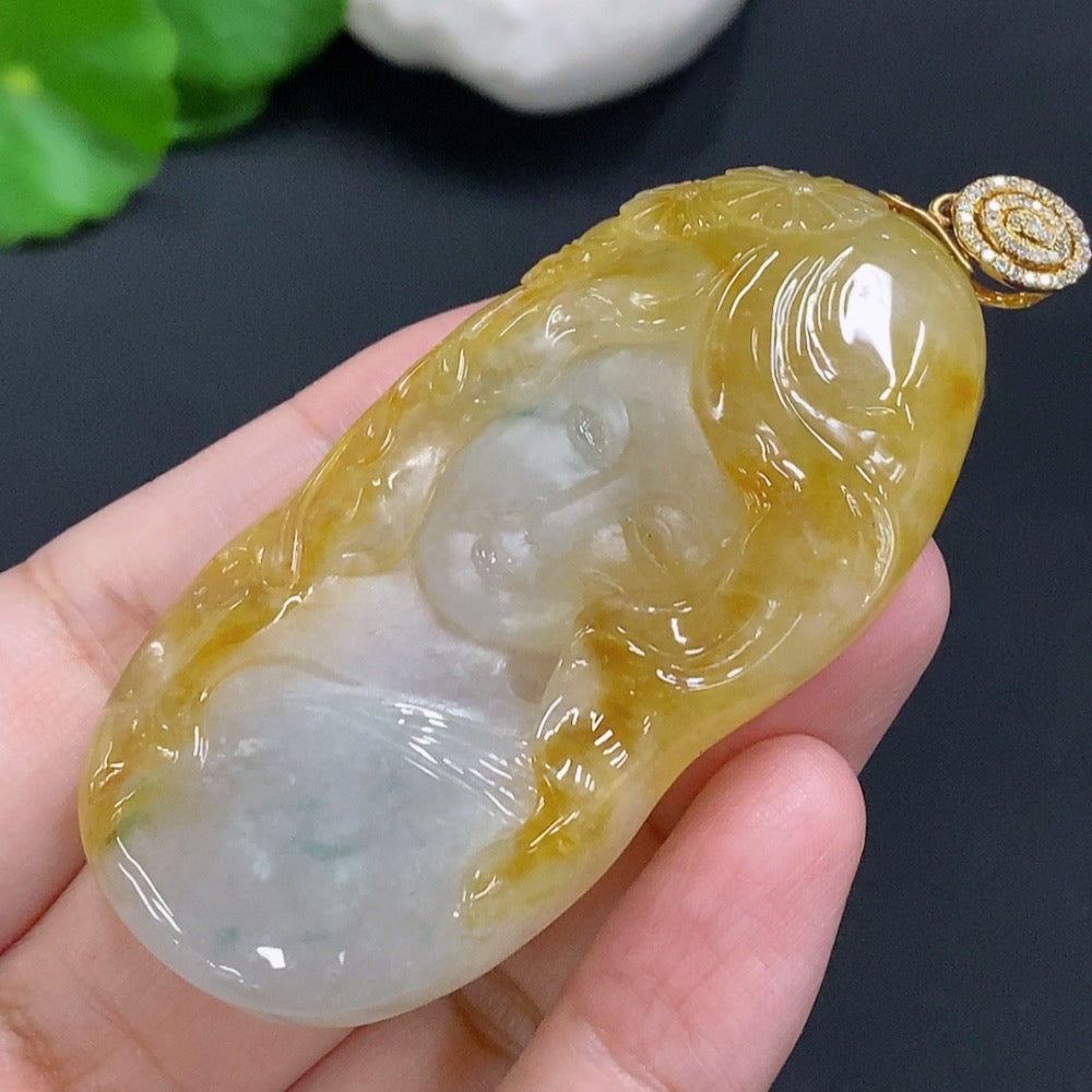 Jadeite Pendant with 18K Gold Clasp, Total Weight Approx. 35.3g