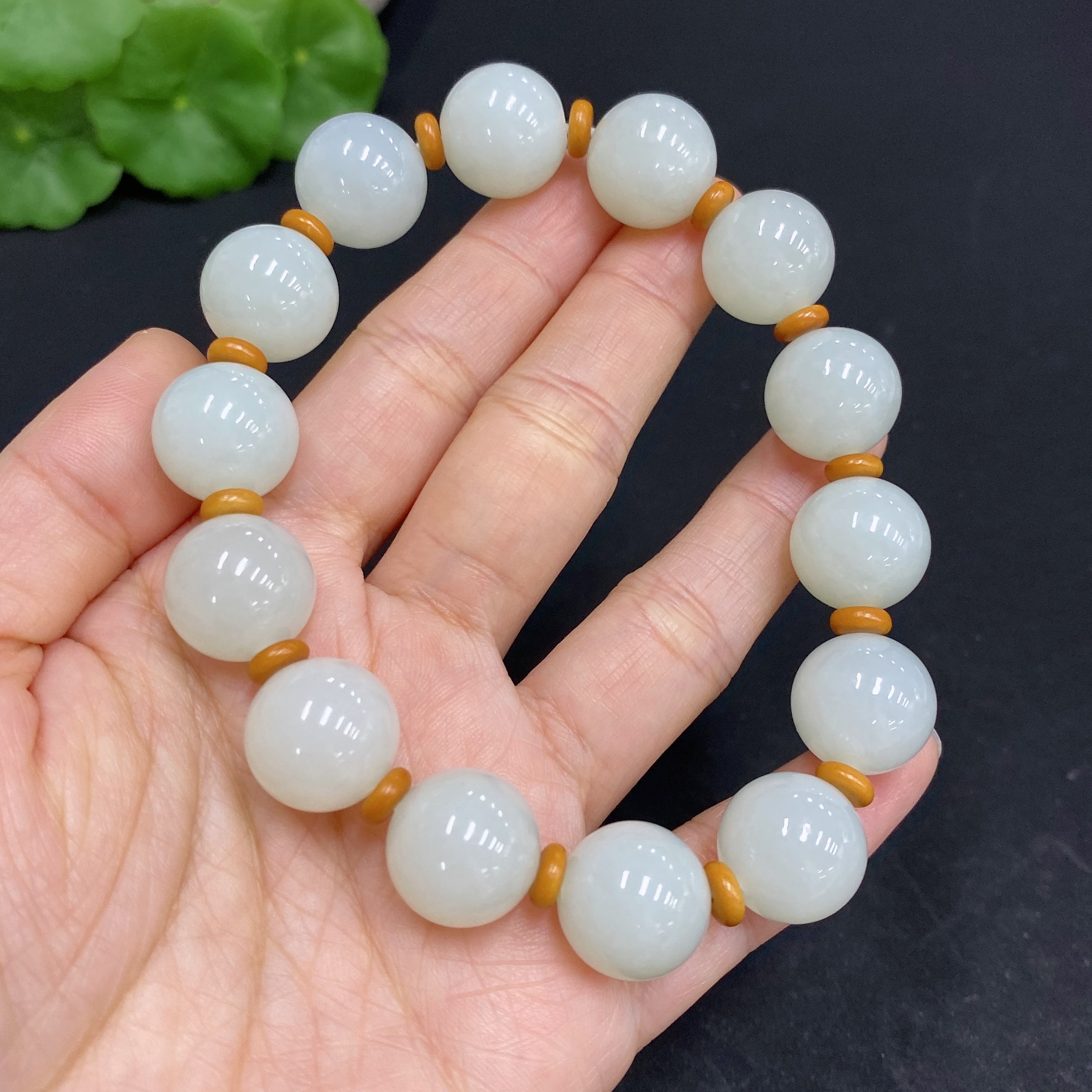 Hetian Jade Bracelet, approx. 13.8mm, total weight approx. 61.1g