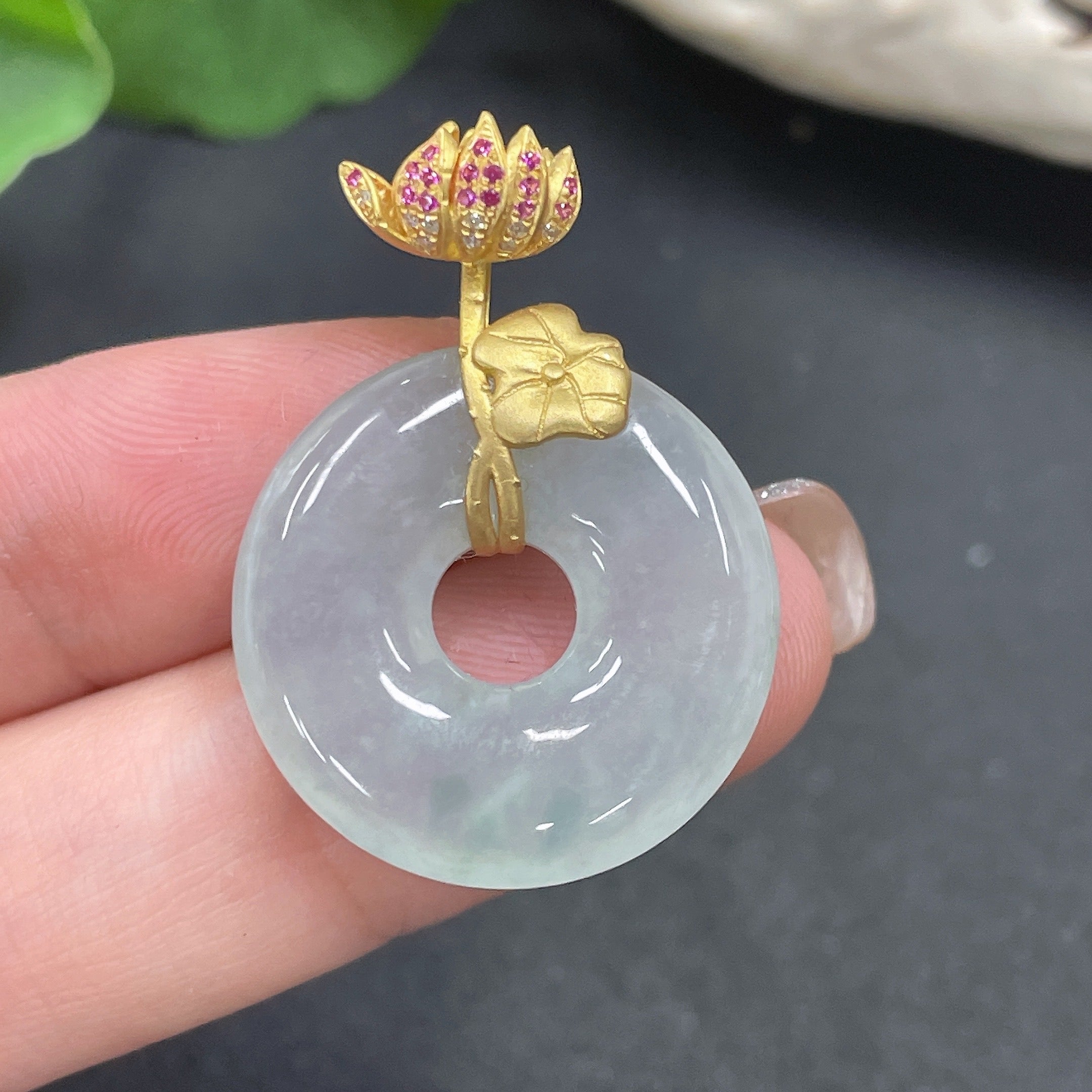 Jadeite Donut Pendant 18K Gold Total Weight Approx. 5.9g
