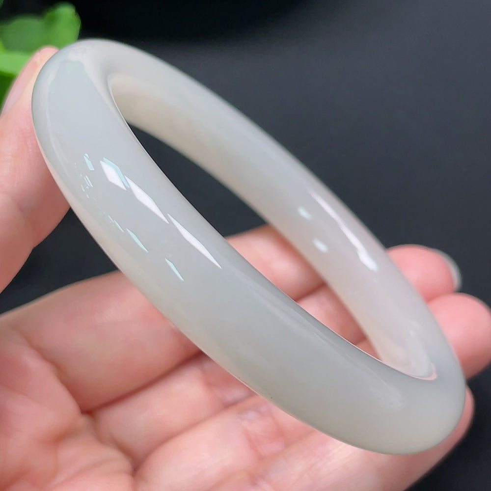 HKHQ Hetian Jade round bracelet with 59.2mm diameter, approximately 54g, showcasing smooth, polished jade beads.