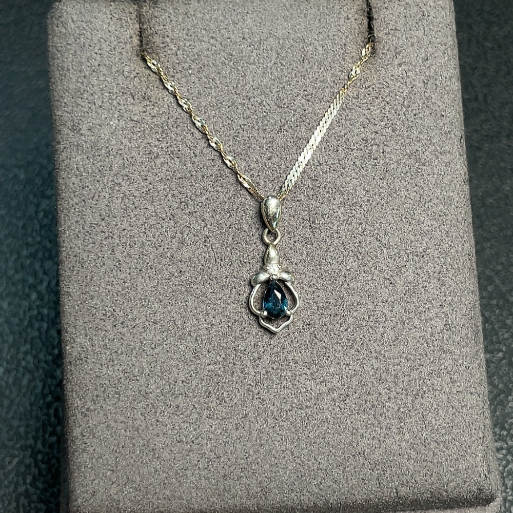 Sapphire Necklace Chain 18k Gold Main Body 58% Non-Diamond Total Weight Approx. 2.08g