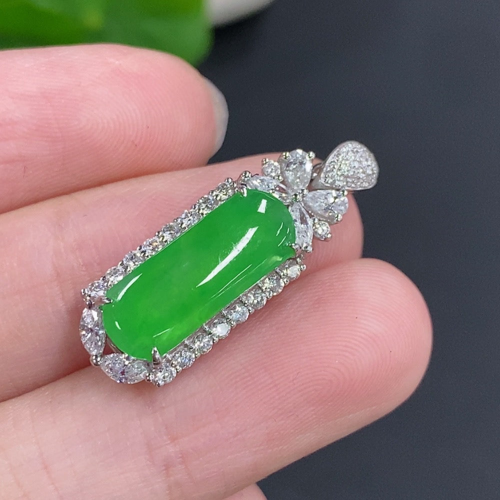Jadeite Pendant with 18k Gold Mounting, Accented with Diamonds