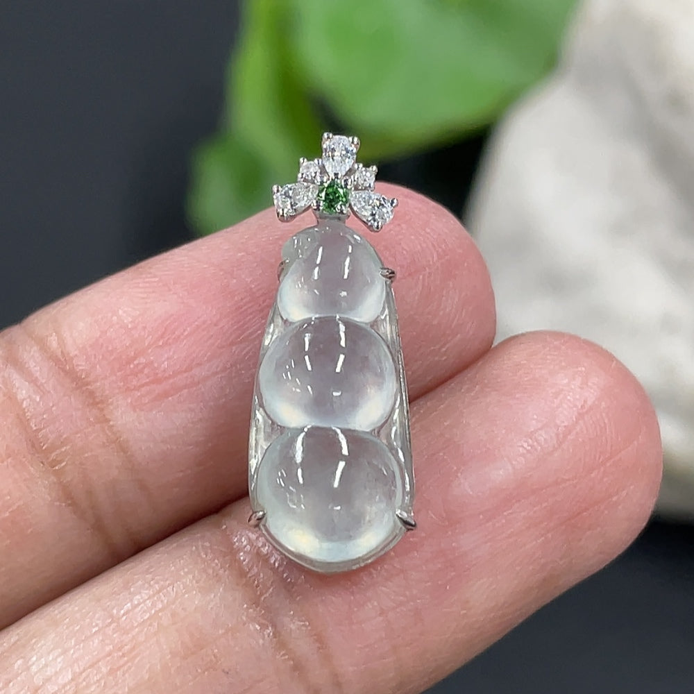 Jadeite Lucky Bean Pendant, 18K Gold Setting with Diamond Accents (Colorless)