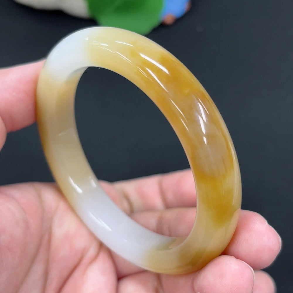 HKHQ Hetian Jade round bracelet, size 54.6, approx. 50.8g, featuring smooth polished jade beads and elegant craftsmanship.