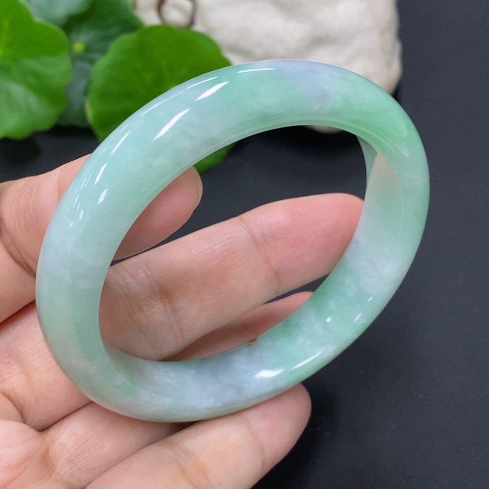 Jadeite Round Bangle