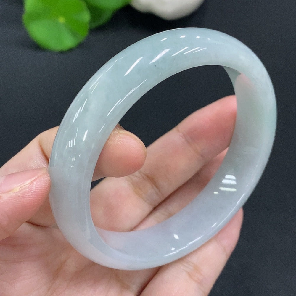 Jadeite Round Bracelet Size 58.2 Total Weight 59.196g