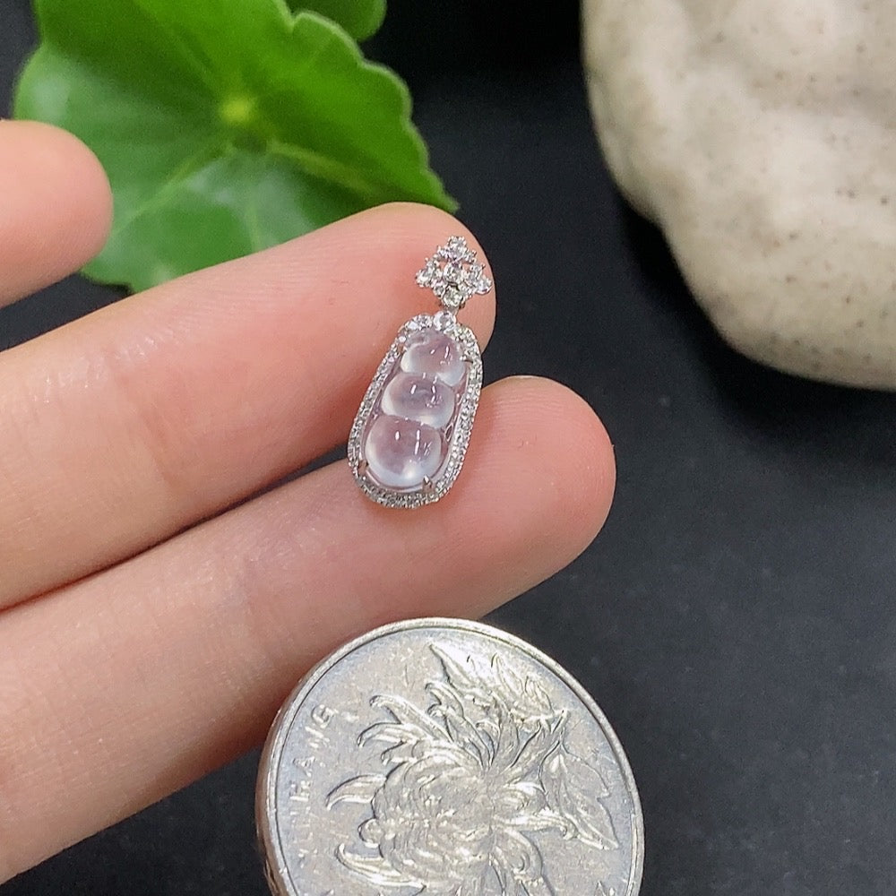 Jadeite auspicious bean pendant set in 18K gold with diamond accents, HKHQ jade jewelry, lightweight and elegant accessory.