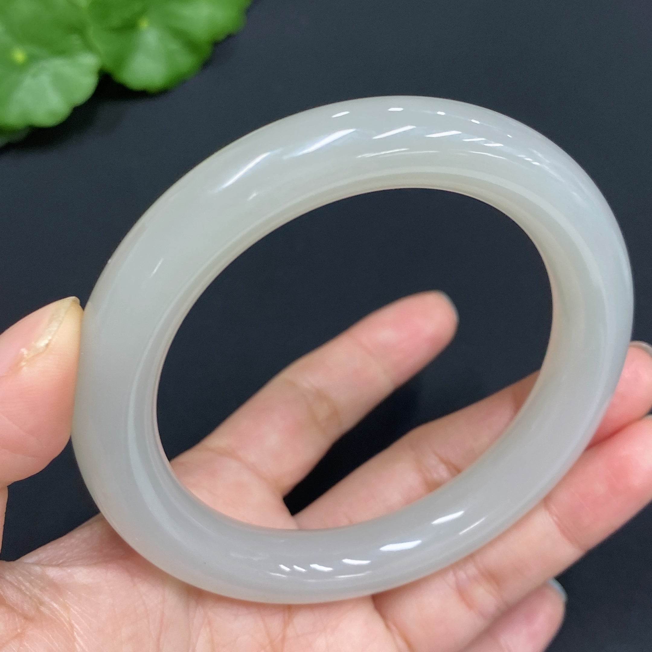 Hetian Jade Round Bangle Size 58.7 Total Weight Approx. 64g