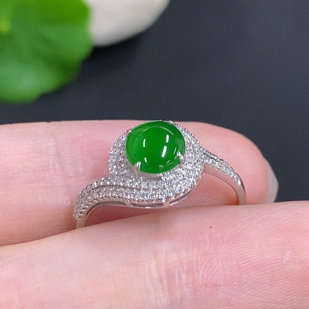 Jadeite Cabochon Ring 18k GoldWith Diamond Accents