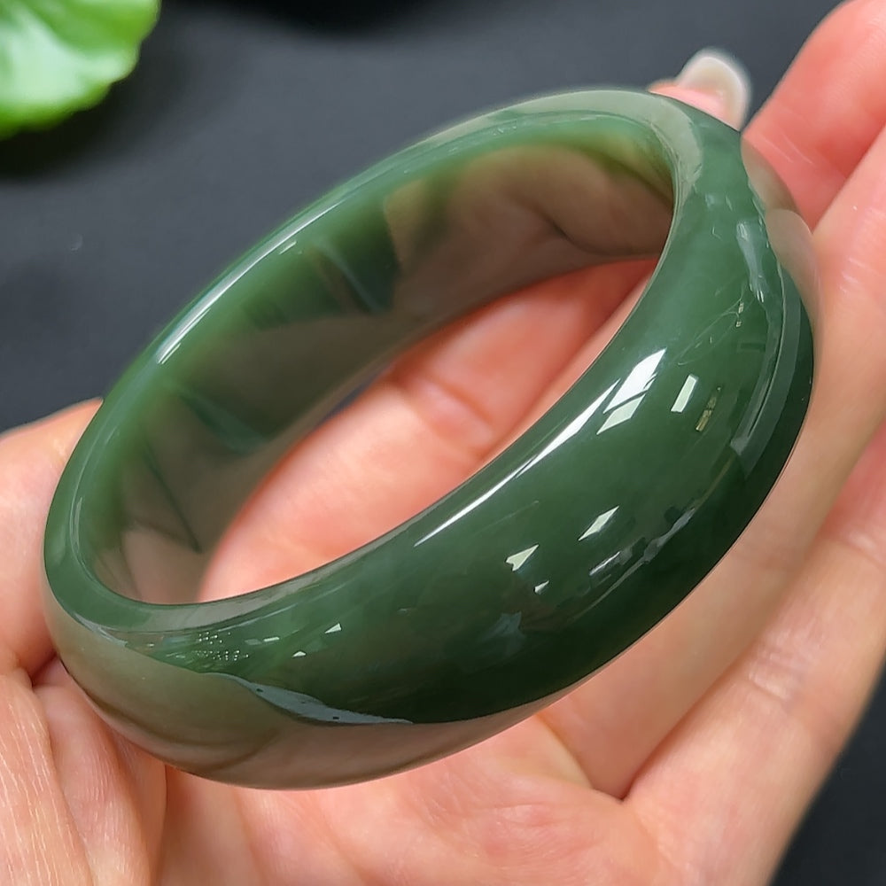 Hetian Jade Round Bangle