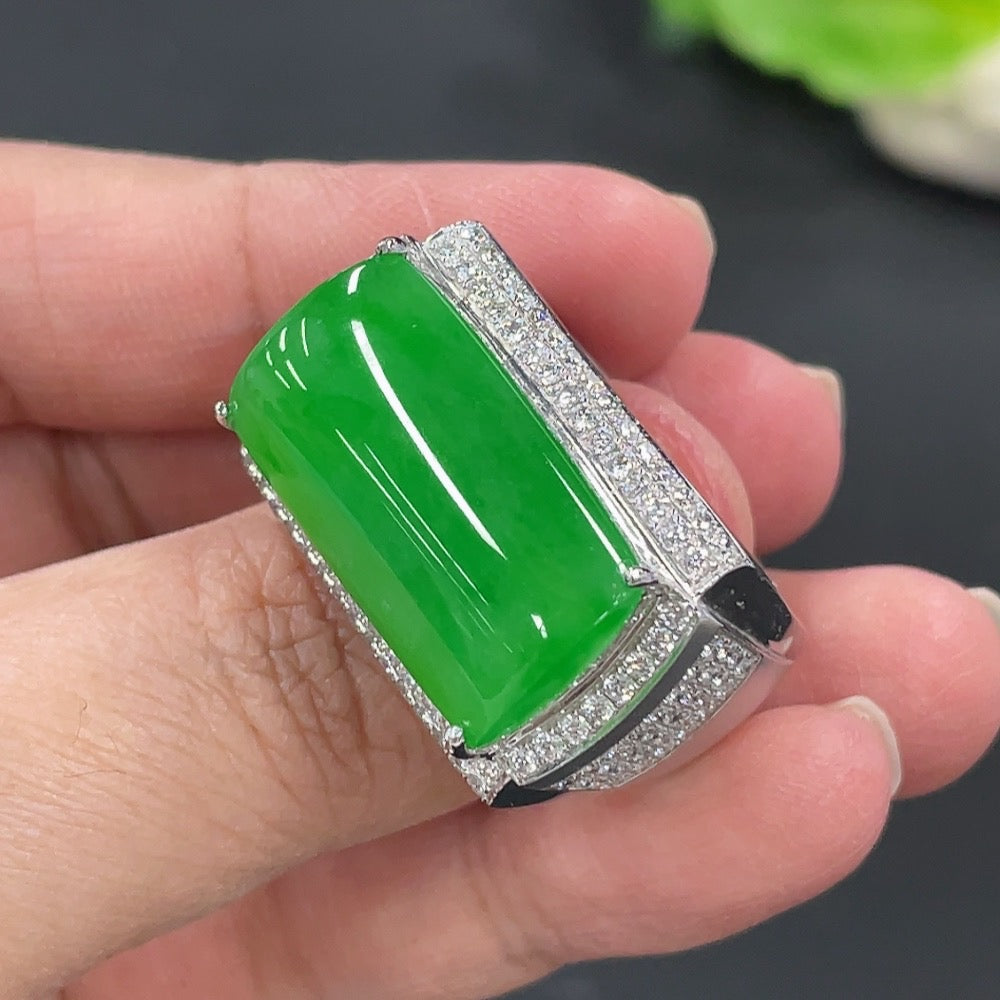 Jadeite Saddle Inlay Ring 18k Gold Setting Size 26 Total Weight Approx. 21.49g with Diamond Accents [Total Value: $28,368 USD]