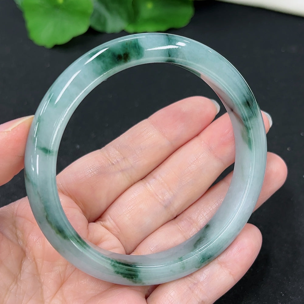 HKHQ jadeite round bangle in size 59.5 with a weight of 47.4g, showcasing smooth, polished jadeite craftsmanship.