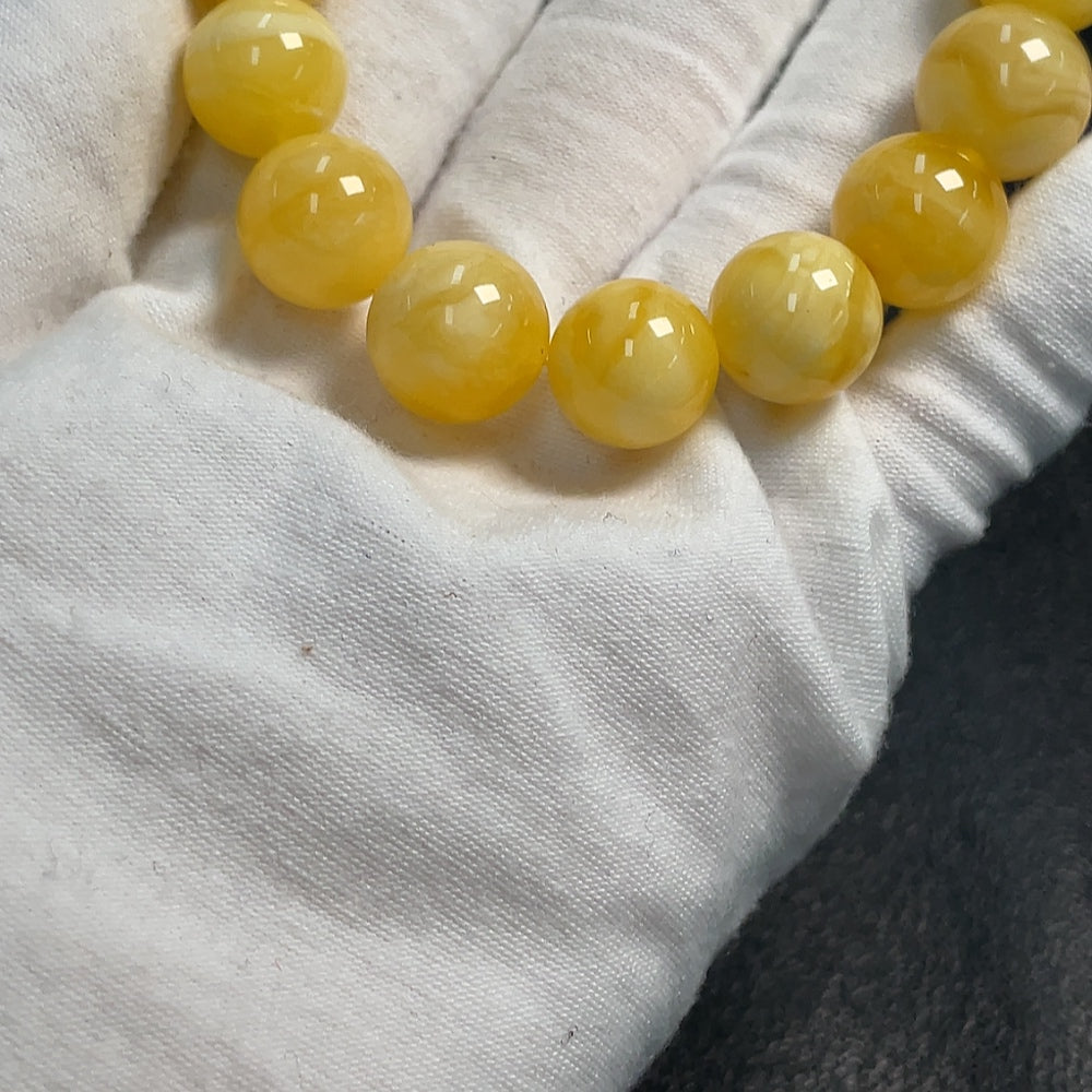 Amber Beeswax Bracelet Total Weight Approx. 21.72g Size About 12.7mm