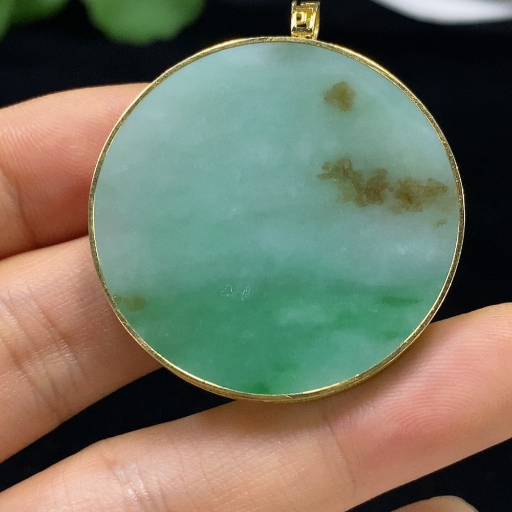 Jadeite Plain Pendant with 18K Gold, Total Weight Approx. 13.2g (Including Other Mineral Components)