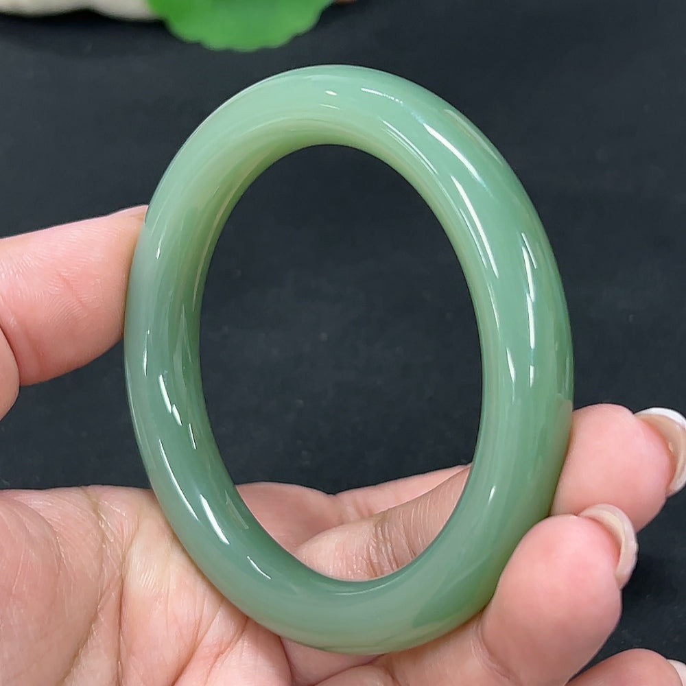 Hetian Jade Green Jade Round Bangle Size 53.7 Total Weight Approx. 44g