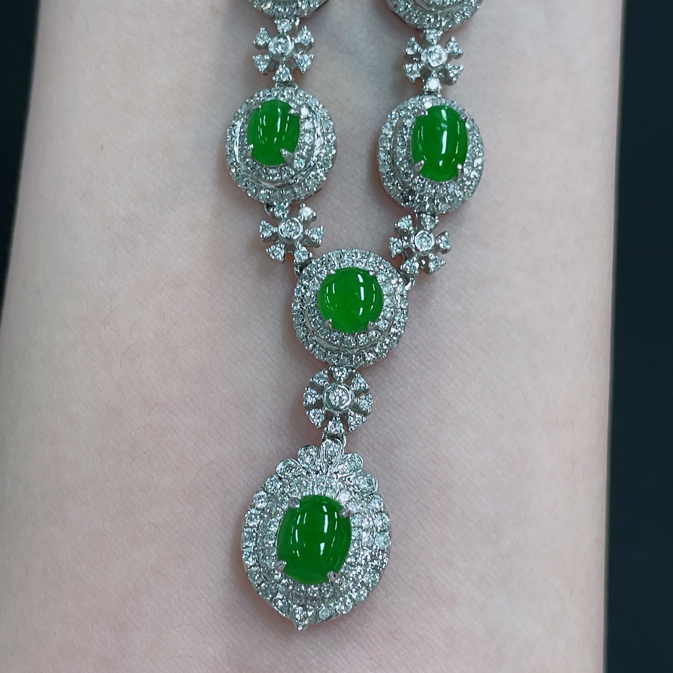 Jadeite Necklace 18k Gold Set with Diamonds Total Weight Approx. 14.95g