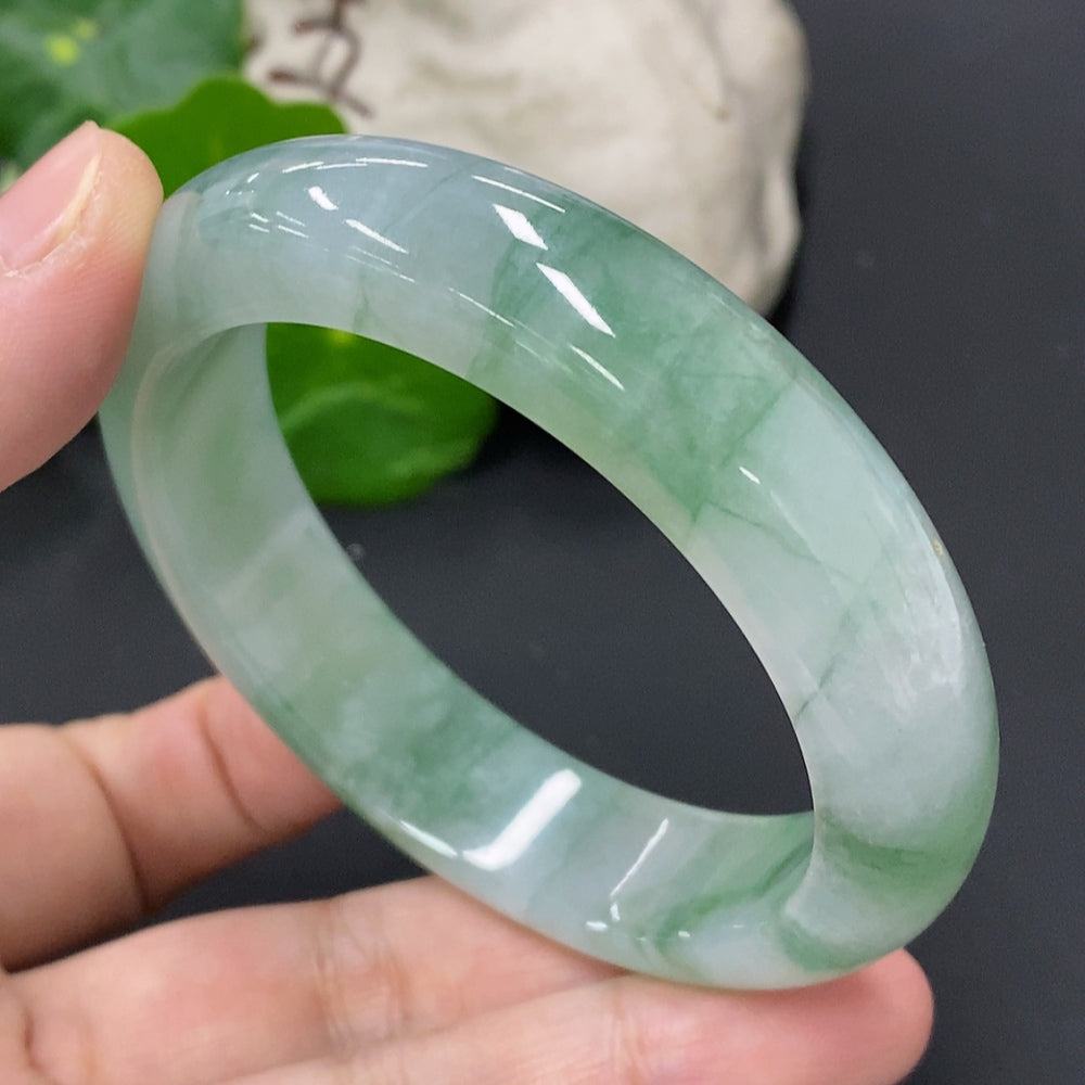Jadeite round bracelet size 55.4 total weight approx. 66.1g (including other mineral components)