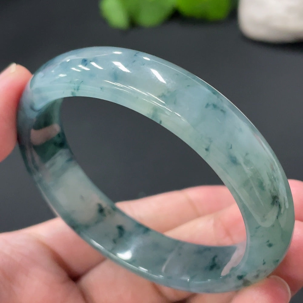 Jadeite Concubine Bracelet Size 55.2 Short Diameter 47.9 Total Weight 45.164g