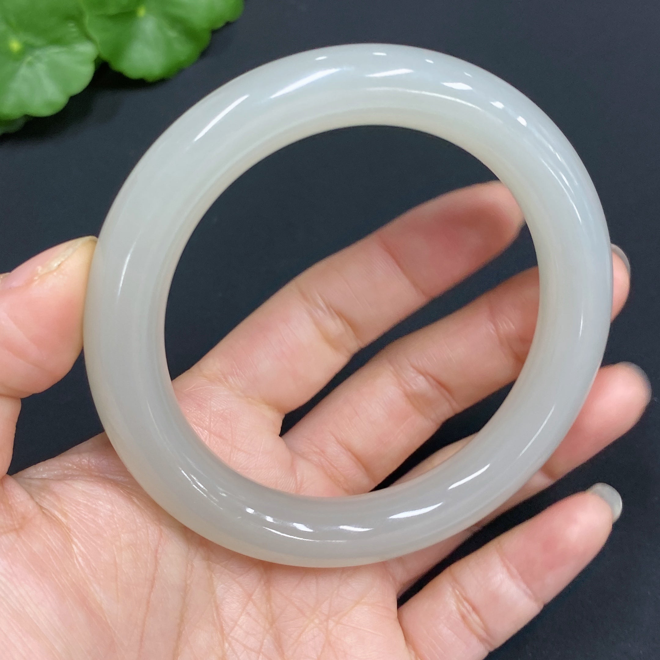 Hetian Jade Round Bangle Size 58.7 Total Weight Approx. 64g