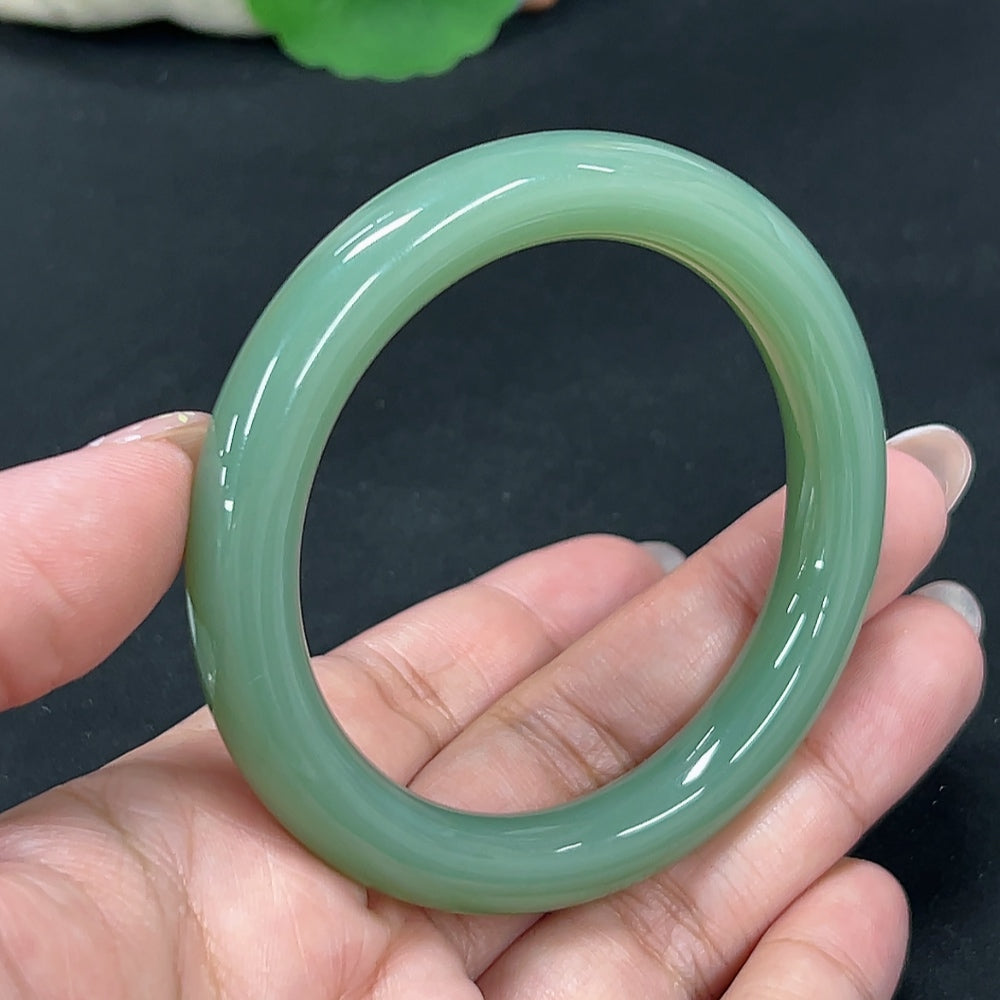 Hetian Jade Green Jade Round Bangle Size 53.7 Total Weight Approx. 44g