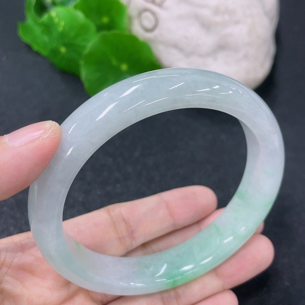 Jadeite round bracelet with 59.3mm diameter, weighing approximately 61.31g, featuring smooth green jade beads, HKHQ brand.