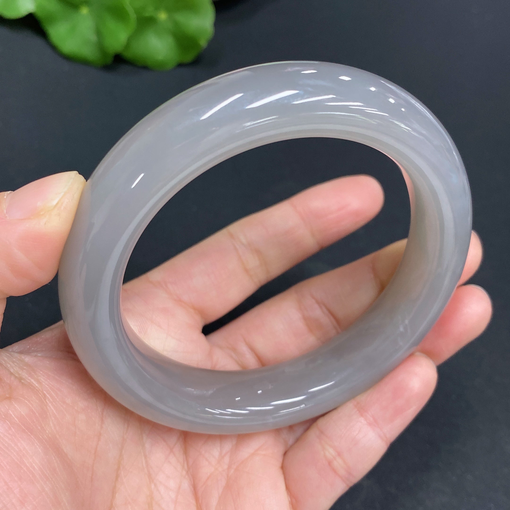 Hetian Jade Round Bracelet Size 58.7 Total Weight Approx. 77.7g