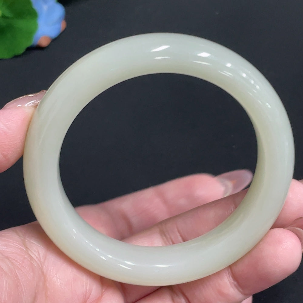 Hetian Jade Round Bracelet, Size 56.8, Total Weight Approx. 64.7g