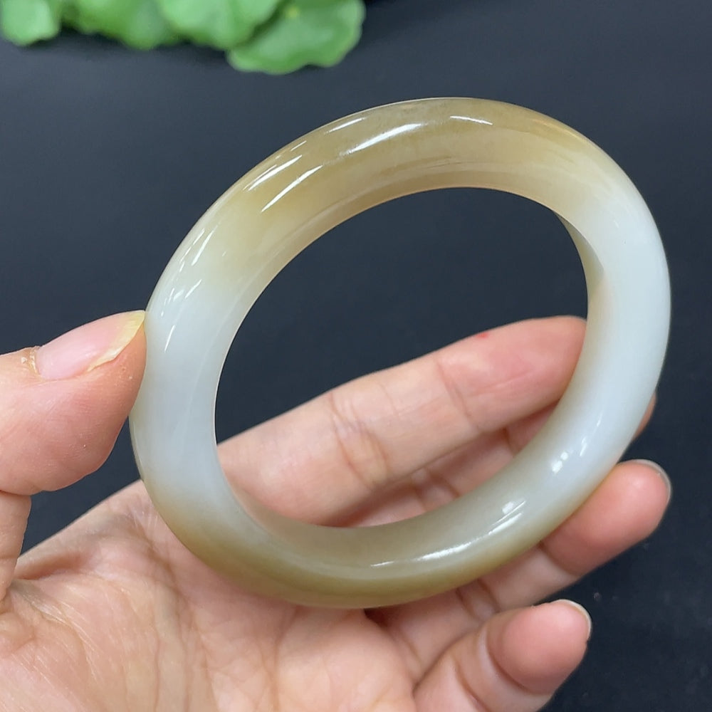 Hetian Jade Round Bangle