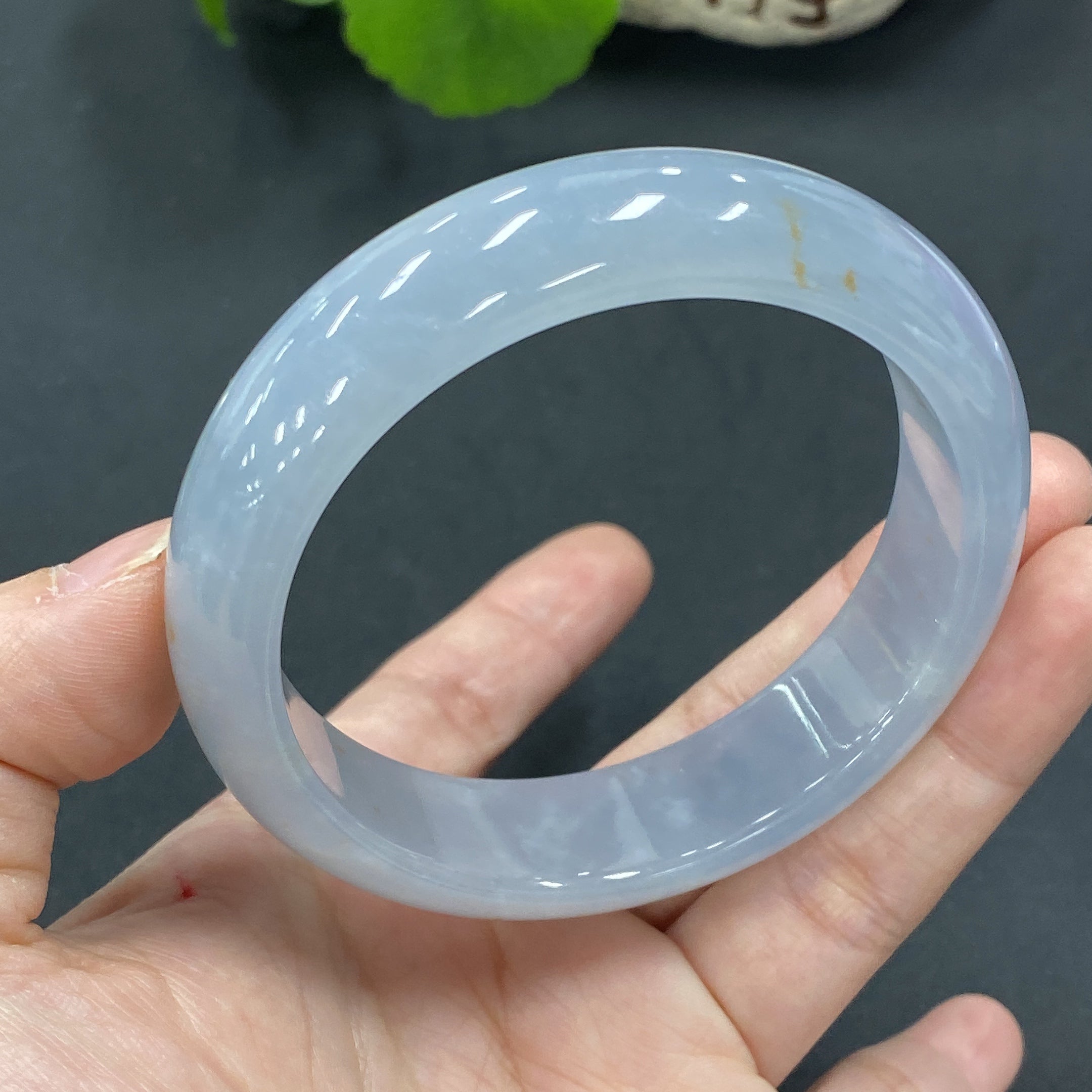 Jadeite Round Bangle    Size 55.4