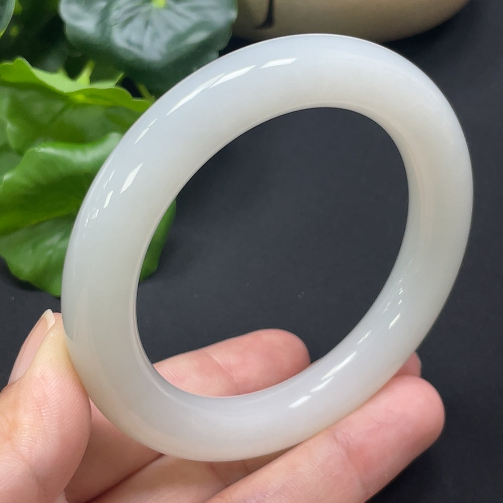 Hetian Jade Round Bangle Size 55.4mm Total Weight Approx. 61.16g