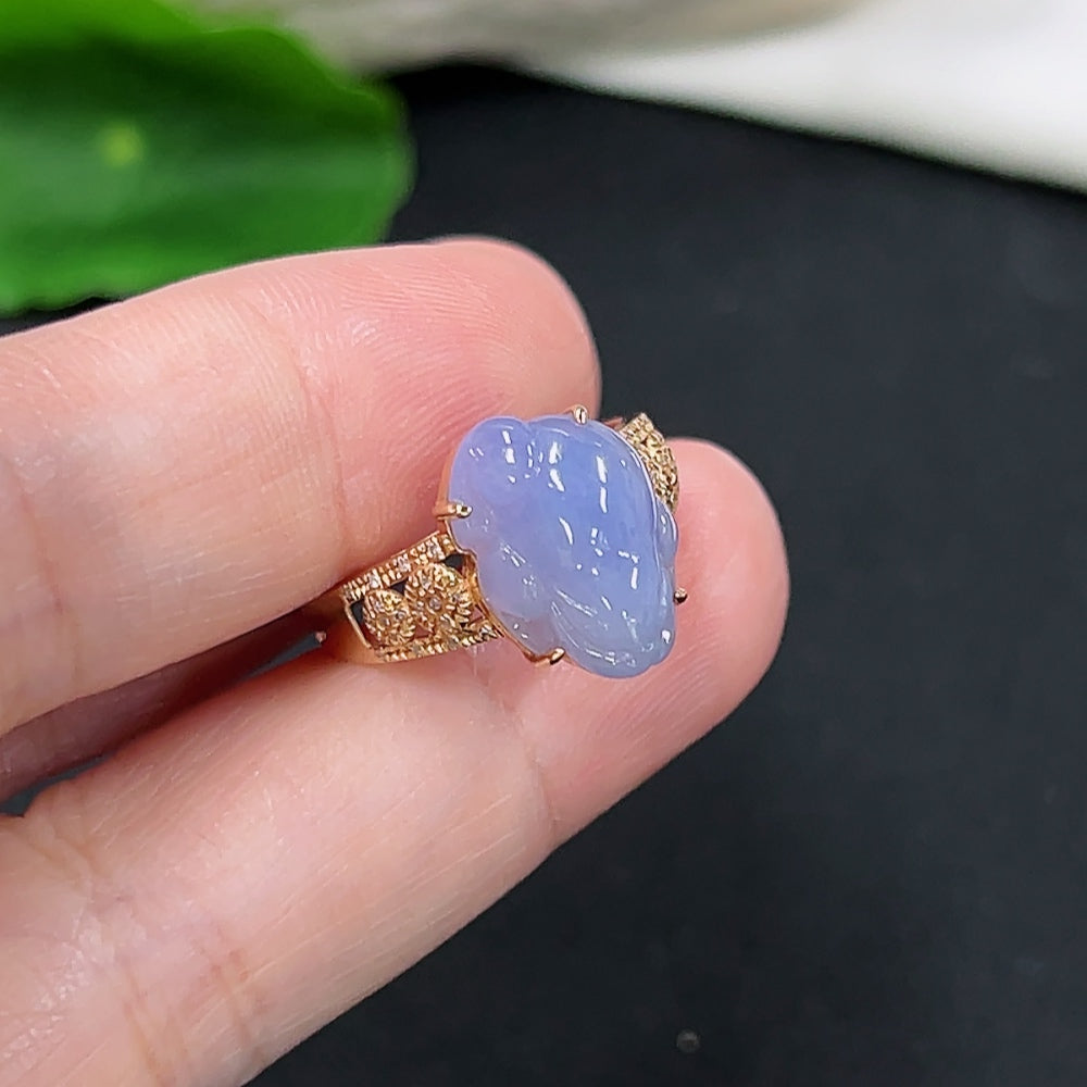 Jadeite inlaid ring18K gold (with diamond accents)