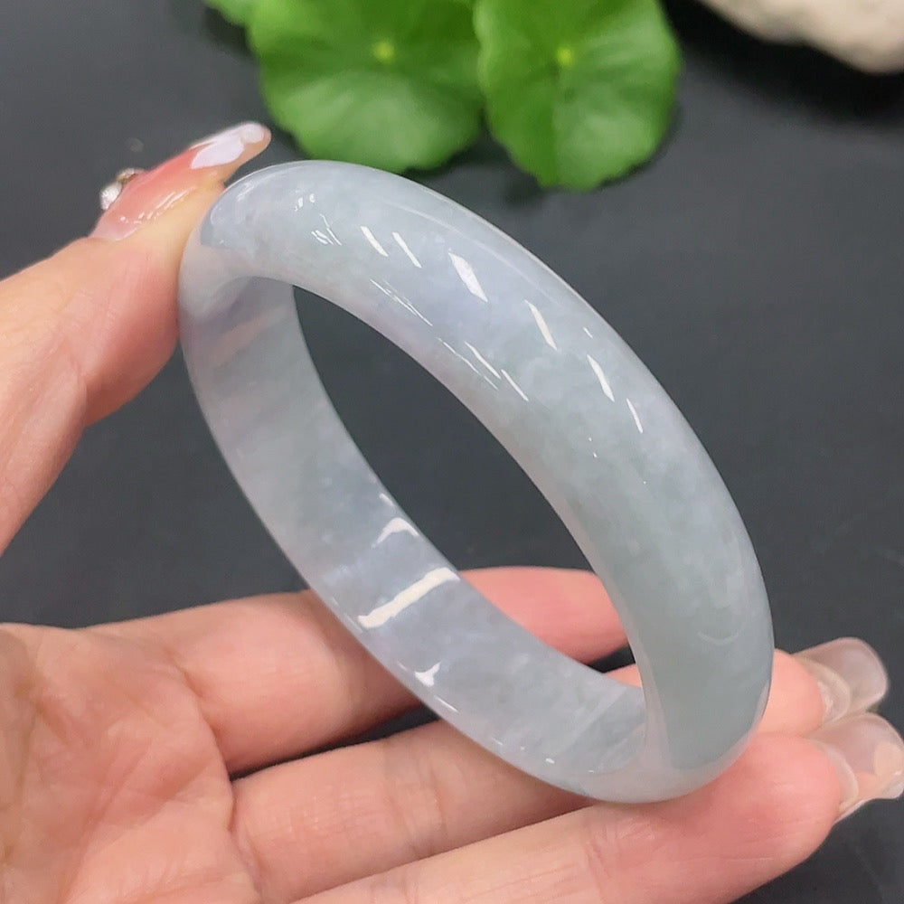 Jadeite Round Bracelet Size 58.3 Total Weight 52.408g