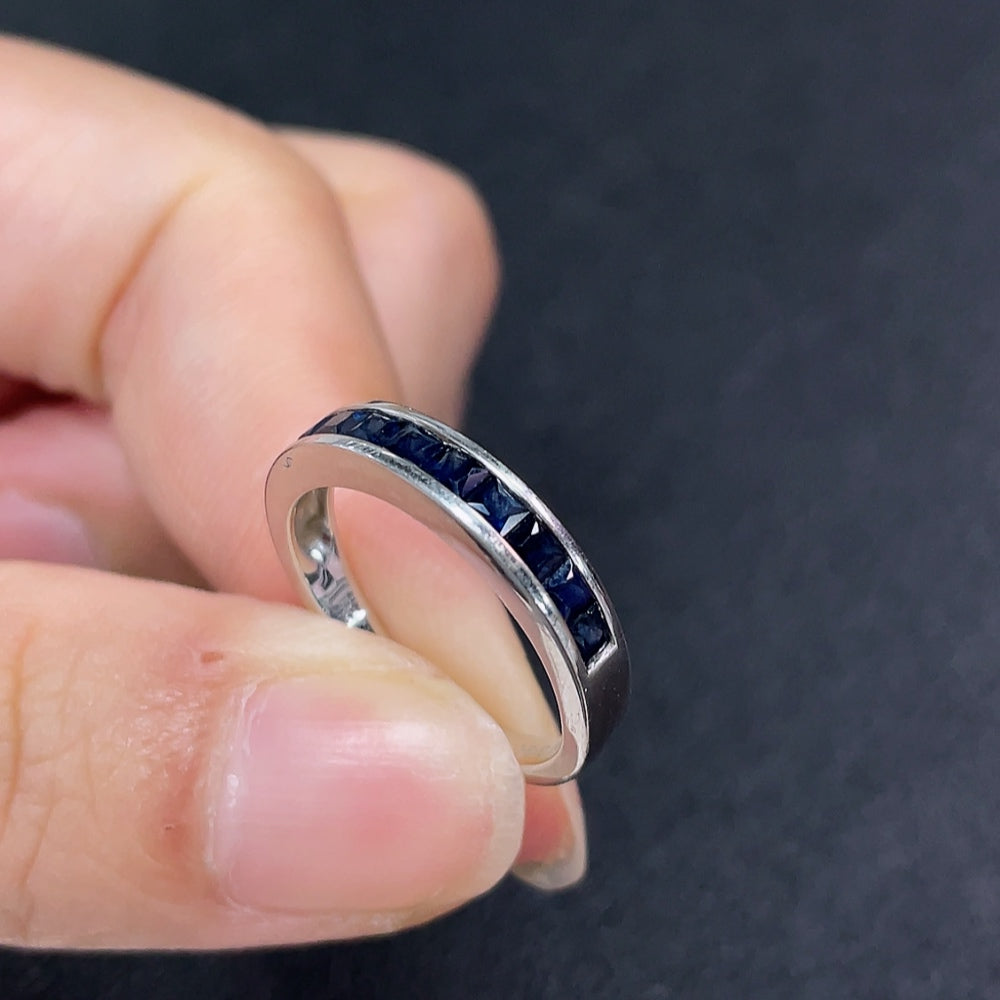 18K blue sapphire ring with gemstones, size 14, weight approx. 3.45g, from HUILIU HQ jewelry collection.